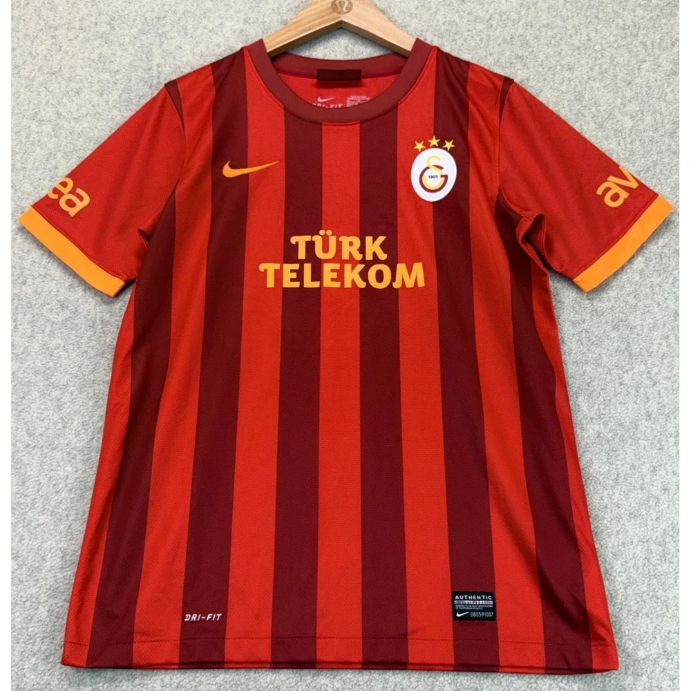 Nike Mens Football Jersey Red Maroon Striped Türk Telekom #11 Drogba XL